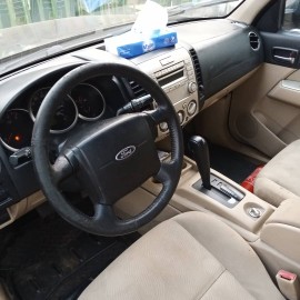 Ford Everest 2011