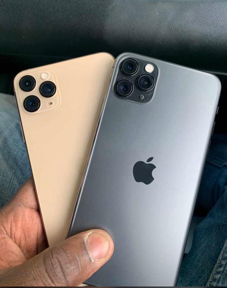 iPhone 11 Pro Max iPhone 11 Pro Max