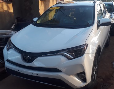 Toyota RAV4 2017