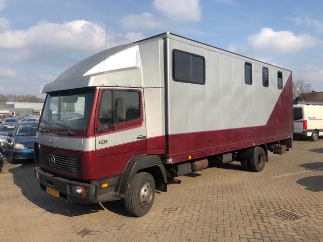 Mercedes-Benz O 408 2003 Mercedes-Benz O 408 2003