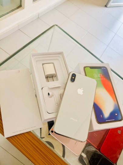 iPhone X 64go