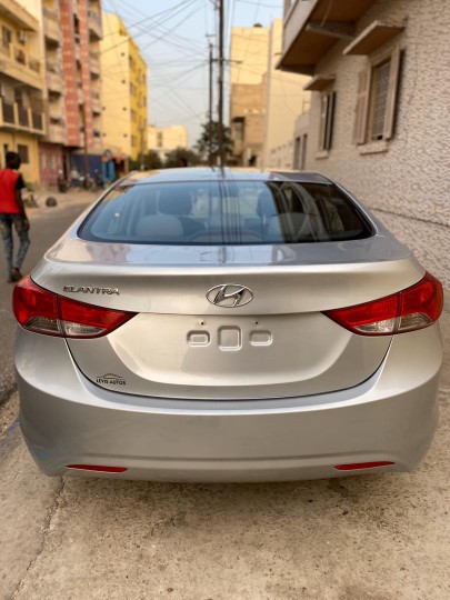 Hyundai Elantra 2013
