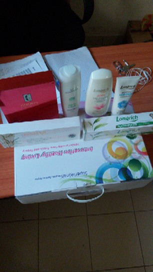 Coton - Savon - Pâte dentifrice Coton - Savon - Pâte dentifrice