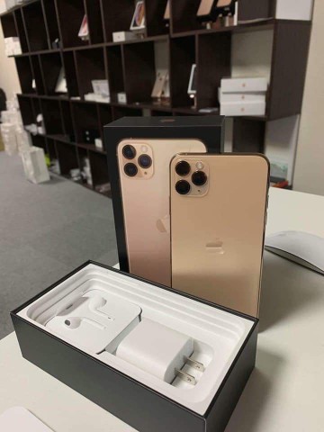 iPhone 11 Pro Max iPhone 11 Pro Max