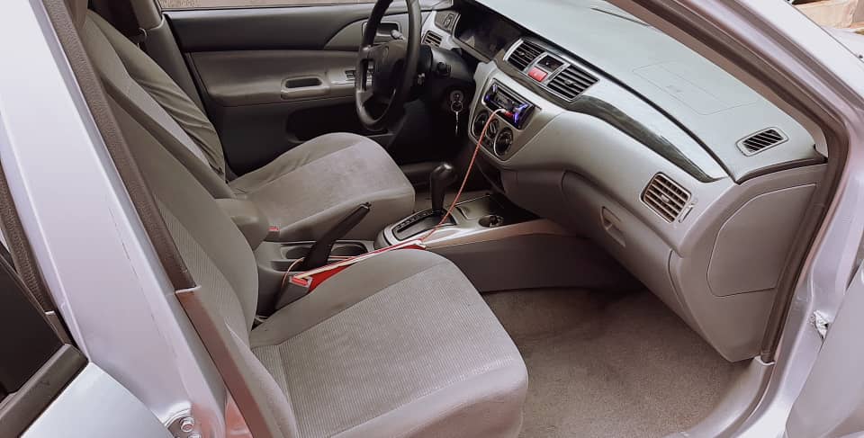 Mitsubishi Lancer 2006