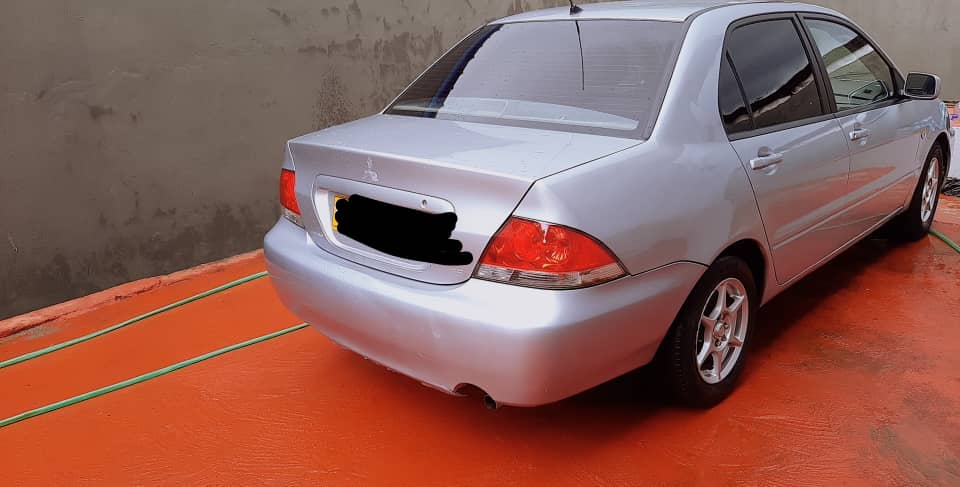 Mitsubishi Lancer 2006