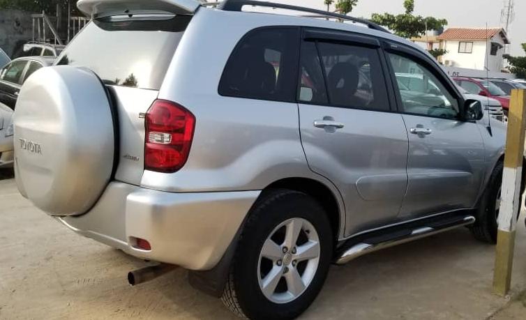 TOYOTA RAV4