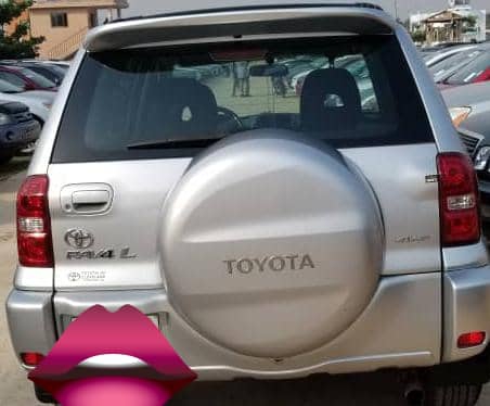 TOYOTA RAV4