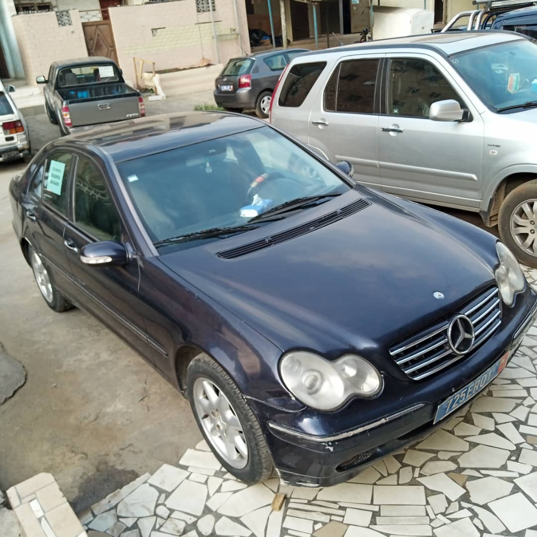 Mercedes-Benz C240 2002