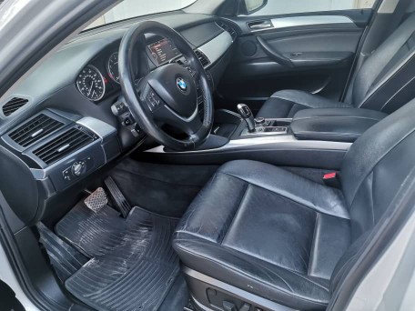BMW X6 2011
