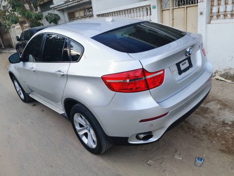 BMW X6 2011