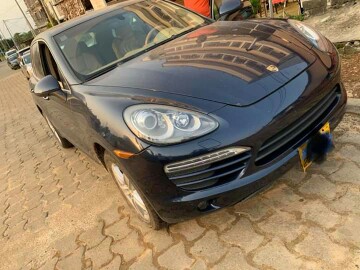 Porsche Cayenne 2011