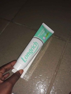 Pâte dentifrice sans fluor
