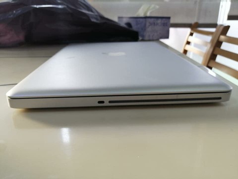 Ordinateur MacBook 2010