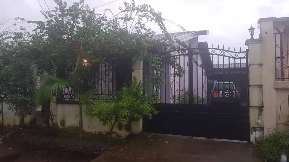 MAISON NEUVE AVEC DÉPENDANCE À VENDRE À DOUALA CITÉ CHIRAC SAD