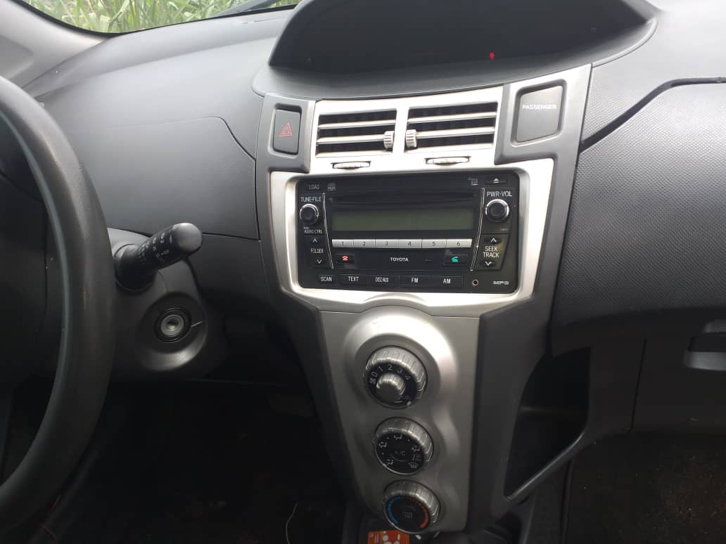 Toyota Yaris 2005