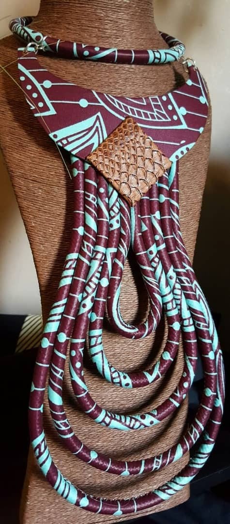 Beau collier Beau collier