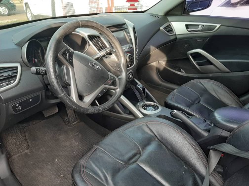 Hyundai Veloster 2013