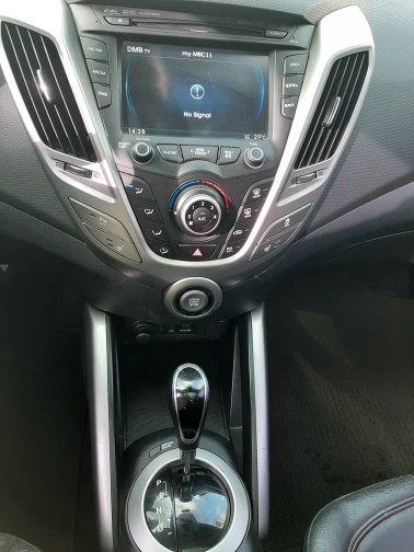 Hyundai Veloster 2013