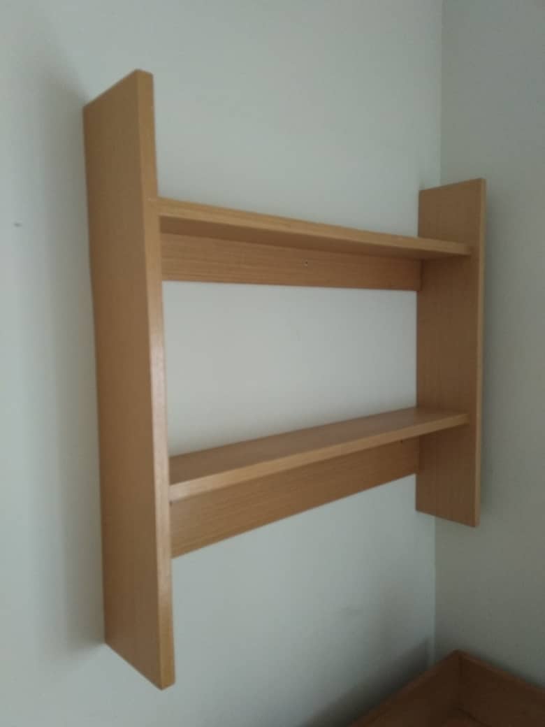 Ensemble lit pour bébé +table à langer + étagère murale