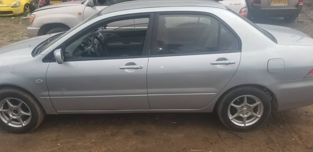 Mitsubishi Lancer 2005