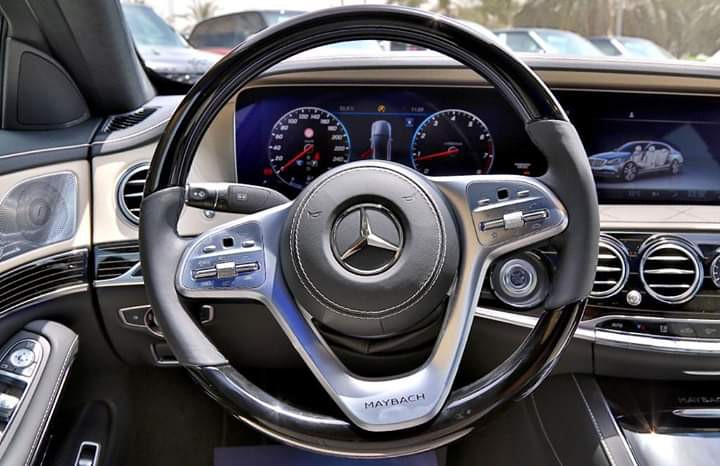Mercedes C700 2015