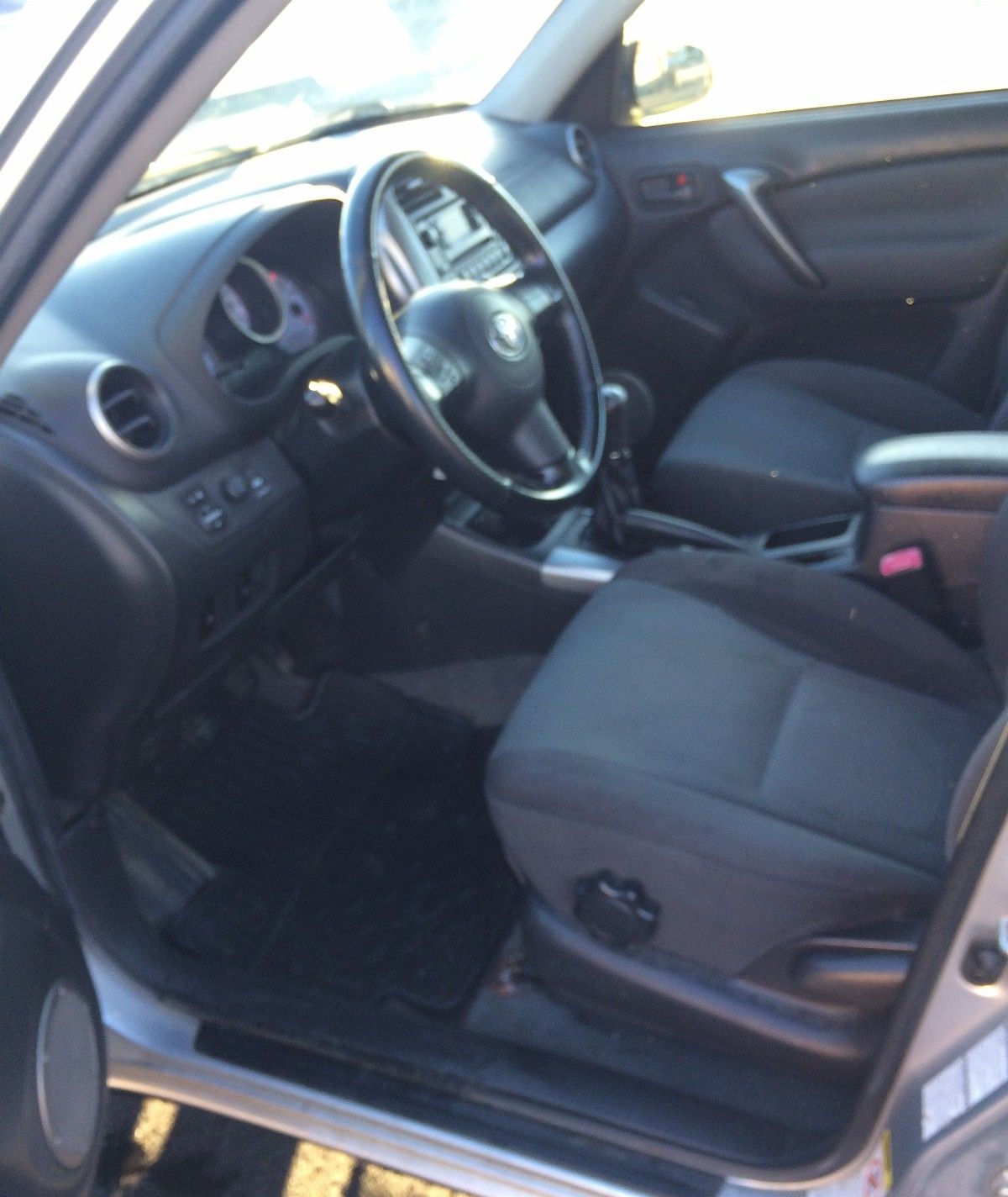 Toyota RAV4 Année 2005, 187 000 km Toyota RAV4 Année 2005, 187 000 km