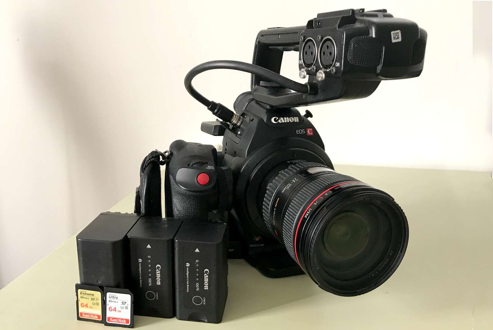 Camera Canon C100 EOS Camera Canon C100 EOS