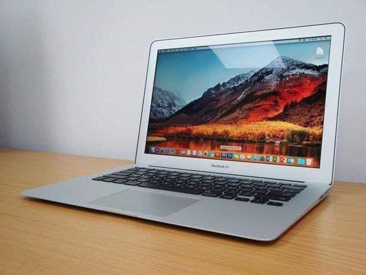 MACBOOK AIR ANNEE 2015 CORE i5 KAZI NEUF RAM=4 GIGA / DISK DUR SSD=128 GIGA SSD