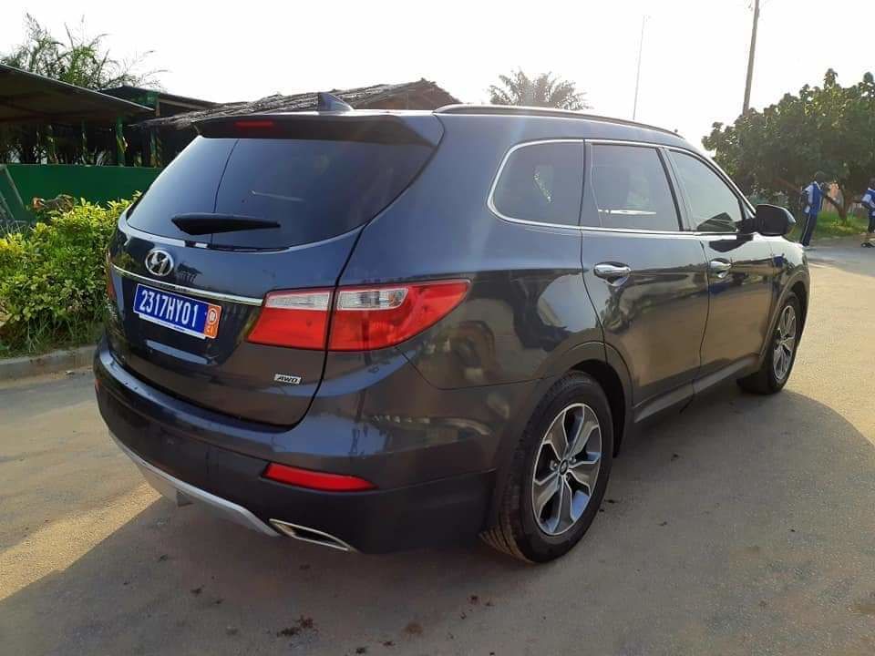 HYUNDAI GRAND SANTAFE 7 PLACES