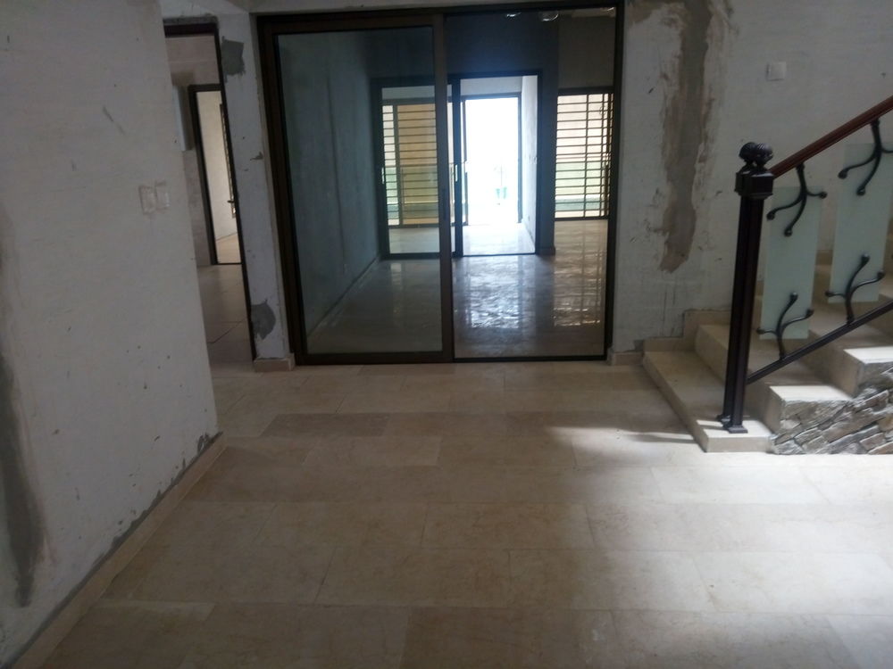 Triplex 9 Pièces Avec Piscine À Vendre À La Riviera 4