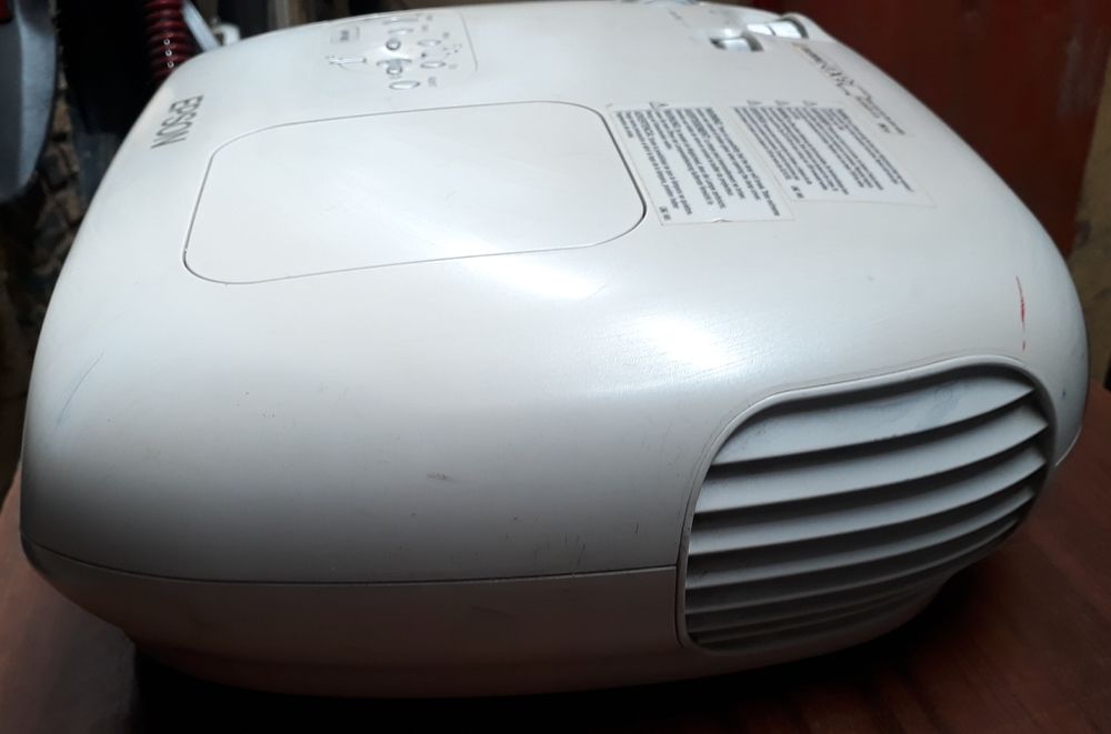 Videoprojecteur Epson Model EMP-TW20