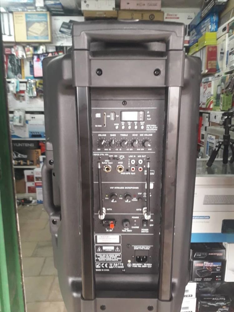 BAFFLE PORTABLE BLUETOOTH + MICRO & TELECOMMANDE