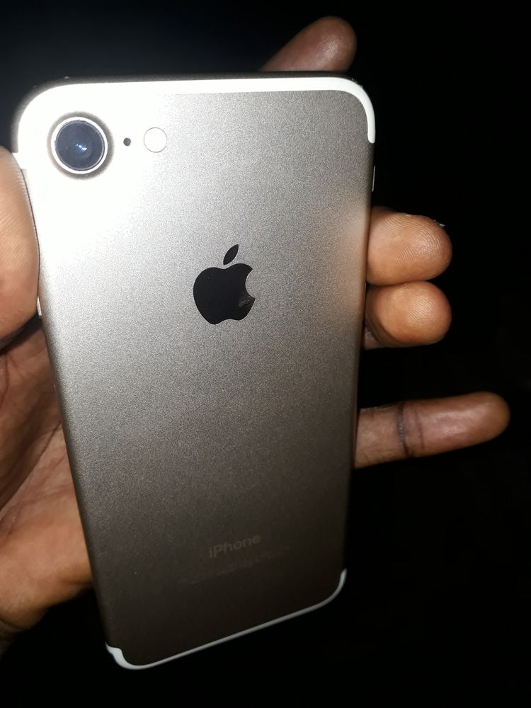 Iphone 7 hyper propre