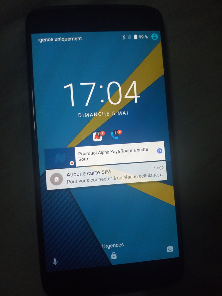 BlackBerry dtek60 Android 4 giga de RAM 32 giga  très bon smartphone je vous le conseille