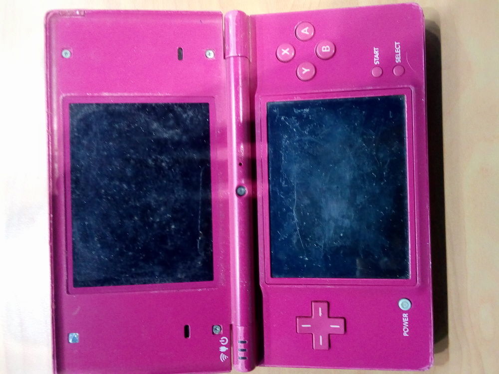 NINTENDO DSi ROSE