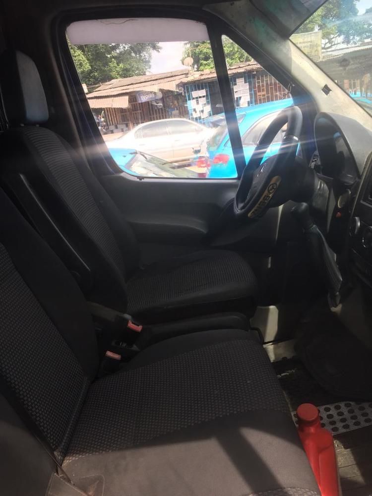 Mercedes massa g en très bon état prix negociablz