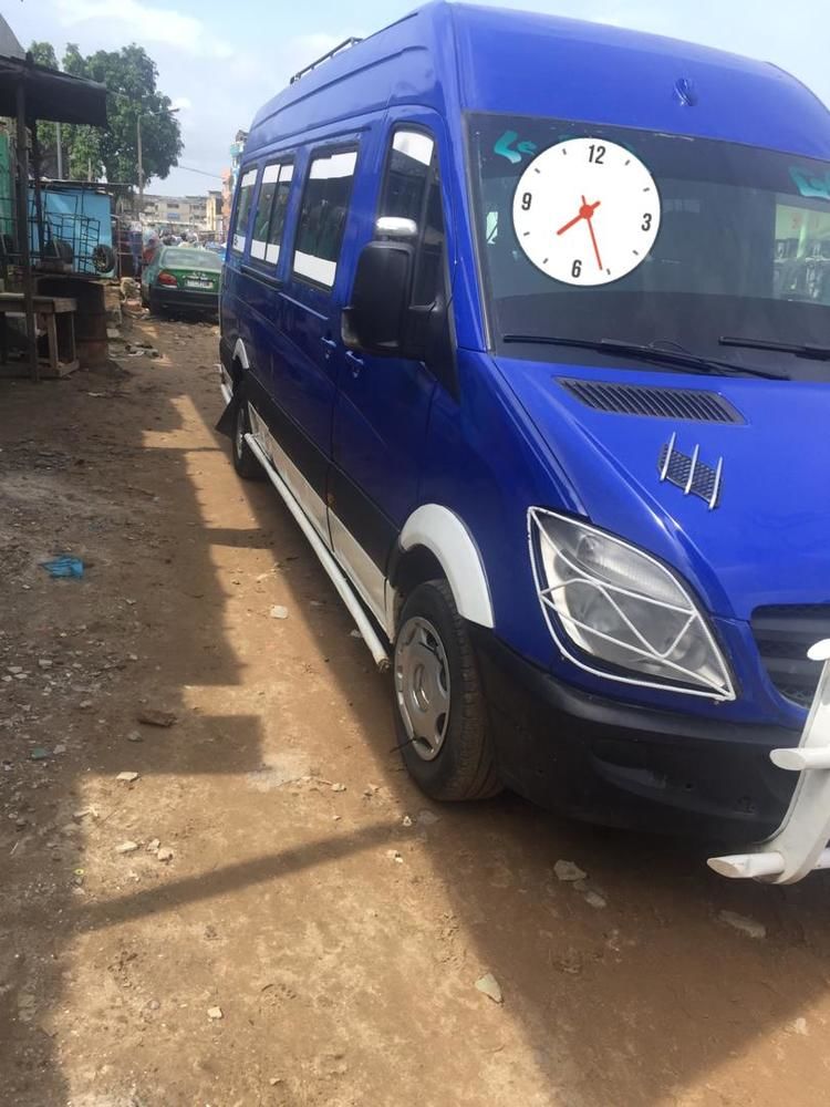 Mercedes massa g en très bon état prix negociablz