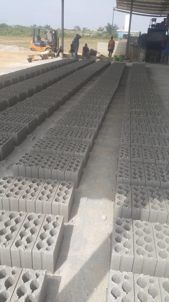 A Vendre  Briques Et Hourdis à  Songon