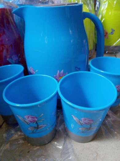 Carafes colorées Carafes colorées