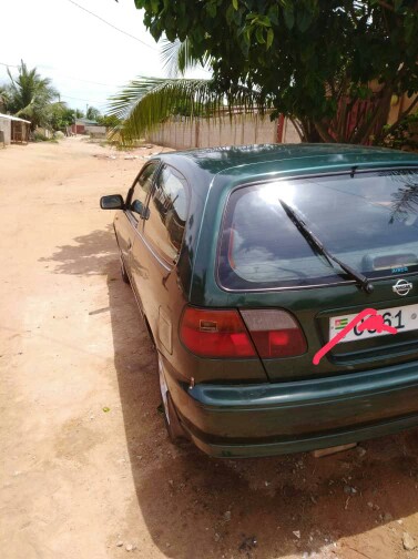 Nissan Almera 2000