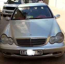 Mercedes C200
