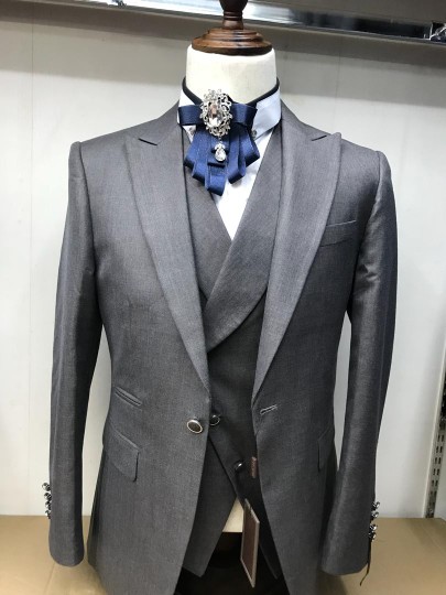 Costume - veste - gilet - pantalon