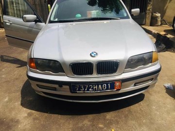 BMW  E46 2001