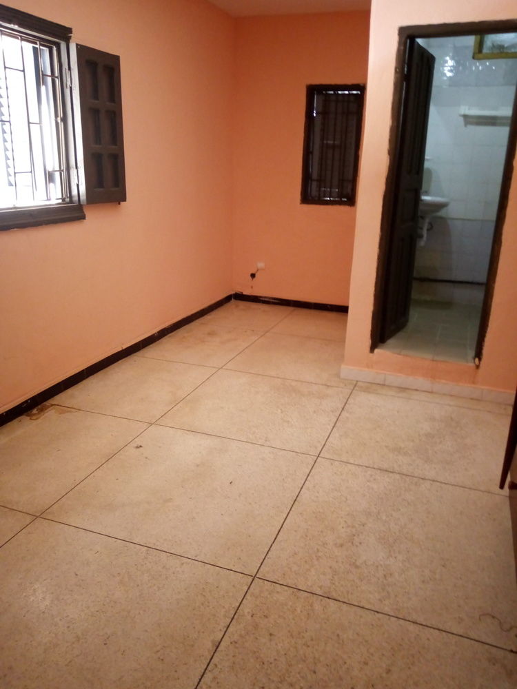 Appartement 2 Pièces À Yopougon Millionnaire