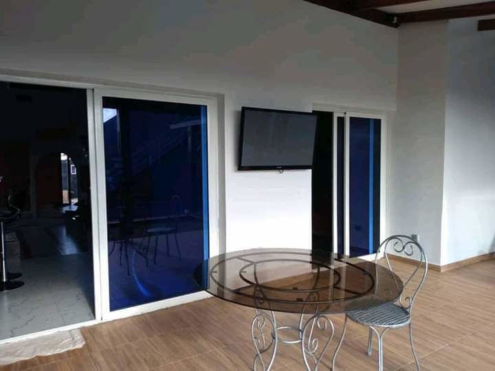 Villa Duplex Meublé Avec Piscine À Louer - Grand Bassam