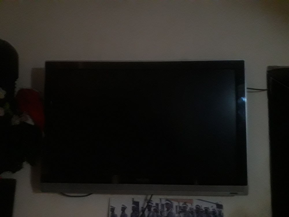 TV plasma Philips 42 pouces belle image