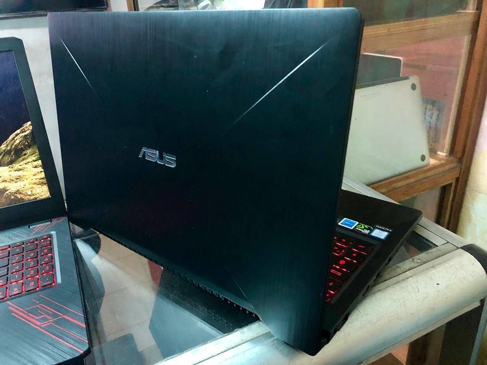 RAM=8GIGA/DISK DUR =1TERA(1000 G)+SSD M2 128GO