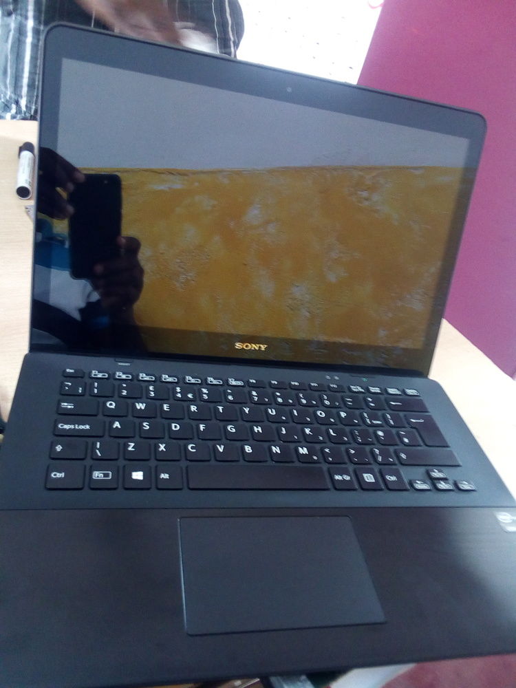 SONY i7 8Go 500Go ecran tactile  nvidia 2Go