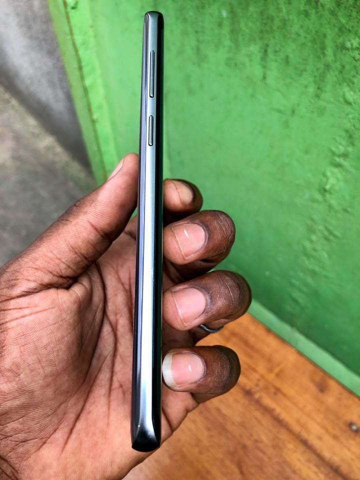 Samsung galaxy S9+ duos gris 64giga 6giga de ram 6.2" kazi neuf